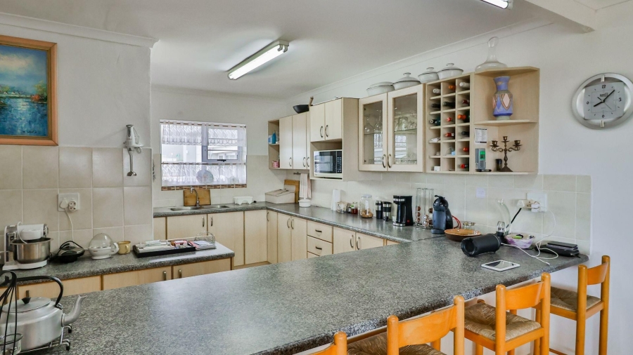 4 Bedroom Property for Sale in Kleinbaai Western Cape